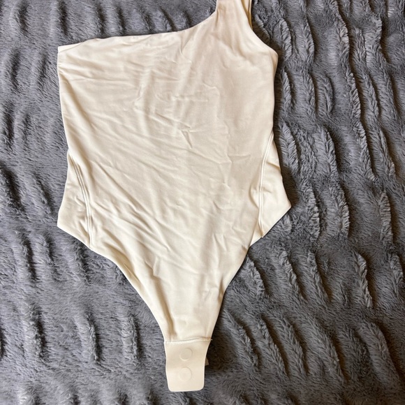 Like new lululemon Nulu Wundermost asymmetrical body suit - Picture 2 of 5